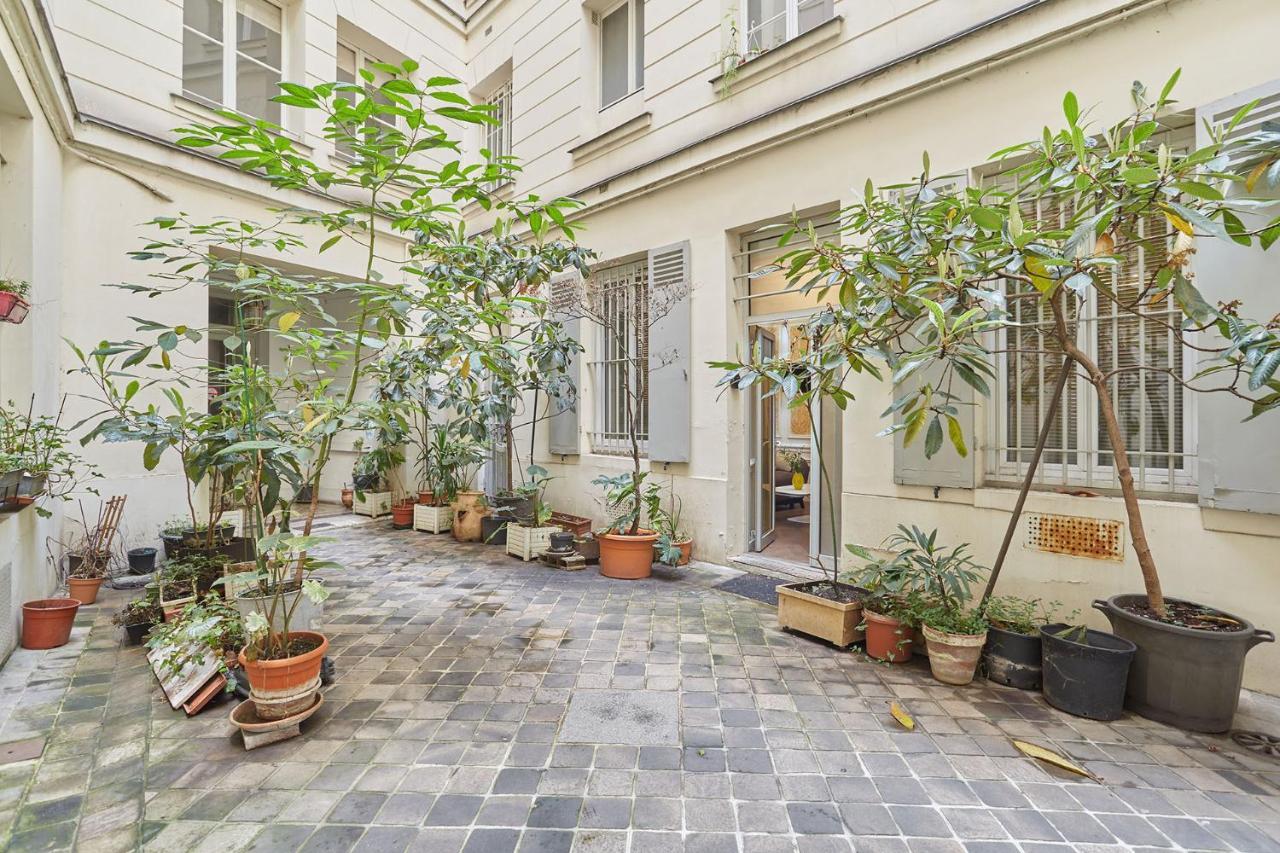 Apartment Louvre Museum By Studio Prestige Paris Exterior photo
