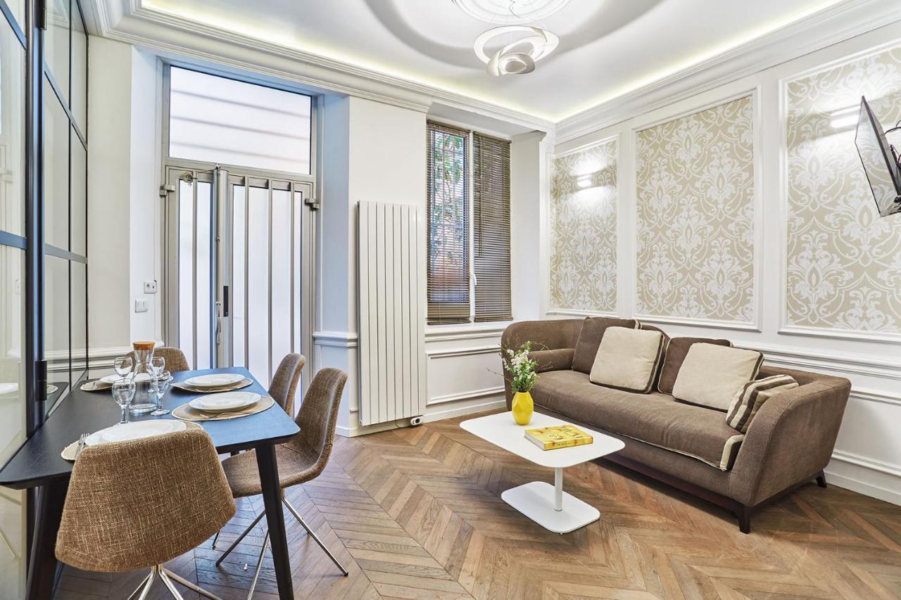 Apartment Louvre Museum By Studio Prestige Paris Exterior photo